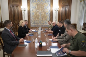 Єрмак, Резніков і Залужний зустрілися з керівництвом посольства США