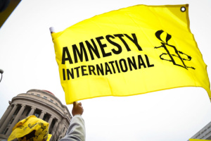 Удар по репутації та відтік донорів: що втратила Amnesty International через скандальний звіт про ЗСУ