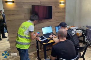 В Киеве разоблачили подпольный серверный центр российских хакеров