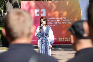 У Києві п'ять мобільних бригад допомагатимуть постраждалим від домашнього насильства