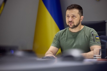 Presidente agradece a los defensores por cada bandera de Ucrania colocada estos días