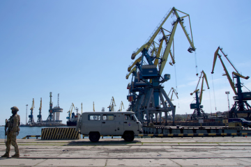 Ship with looted Ukrainian metal leaves Mariupol