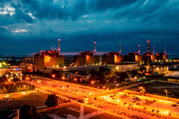 Casa Blanca: Rusia debe devolver el control total sobre la central nuclear de Zaporiyia a Ucrania