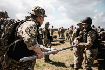 UK committed to train more Ukrainian troops than initially planned