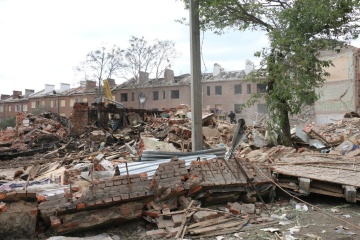 Bodies of 15 people retrieved from rubble of three-story building in Kharkiv destroyed by Russia