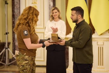 President Zelensky, First Lady Zelenska present ‘National Legend of Ukraine’ award to prominent Ukrainians