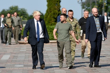 ジョンソン英首相、キーウを訪問　５４００万ポンドの軍事支援発表