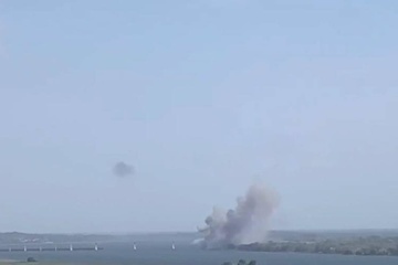 ウクライナ軍、南部ヘルソン州の橋２つを攻撃