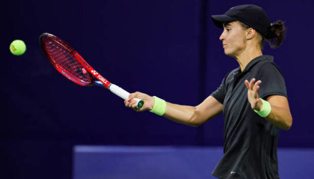 Калініна та Ястремська програли на старті турнірів WTA у США