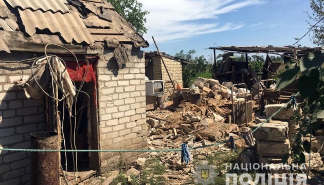 Військові рф вдарили по передмістю Запоріжжя, зруйновані будинки