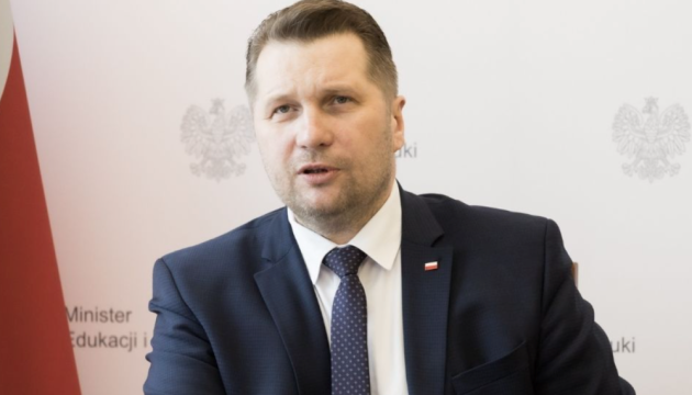 Польські школи будуть готові прийняти 200-300 тисяч дітей з України