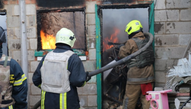 На Харьковщине в результате вражеских обстрелов в сутки произошло 19 пожаров