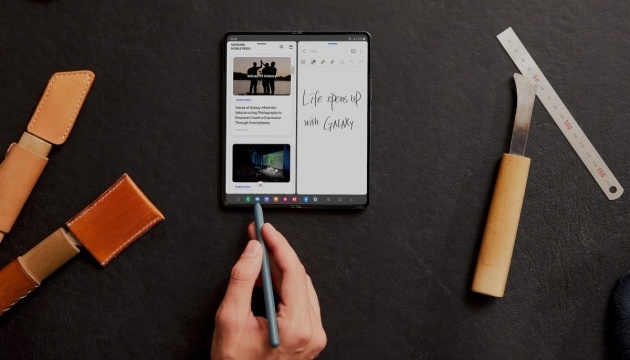 Samsung представив новий Galaxy Z Fold