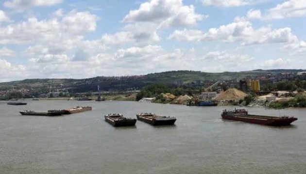 Суд в Сербии снял арест с более чем 20 судов Украинского Дунайского пароходства