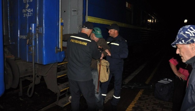 Sixth evacuation train brings people to Kirovohrad region