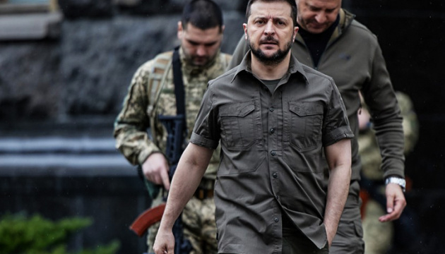 Zelensky: El enemigo no podrá mantener los territorios ucranianos capturados, lo liberaremos todo