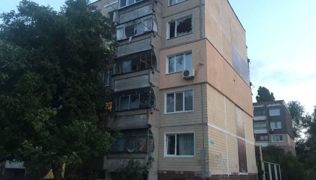 «Воювали» з будинками: очільник Нікопольської РВА показав наслідки нічного обстрілу рф