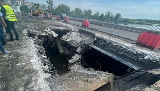 В Макарове на Киевщине отремонтировали мост через реку Здвиж