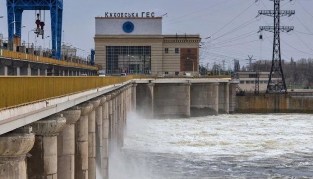 На Херсонщине захватчики восстановили мост на дамбе Каховской ГЭС