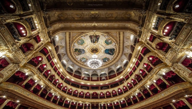 «Маскарад»: Одеська опера вже не підтанцьовує росії