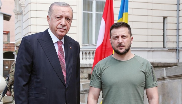 Arranca la reunion entre Zelensky y Erdoğan en Lviv