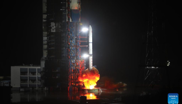 Китай запустив групу супутників зондування Землі