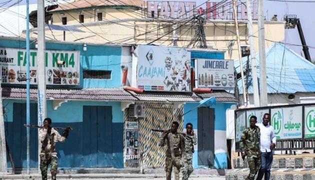 У Сомалі кількість загиблих у результаті нападу бойовиків на готель зросла до 12 - ЗМІ