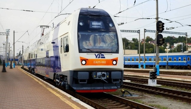 Другий двоповерховий електропоїзд Skoda повернули на маршрут – Укрзалізниця