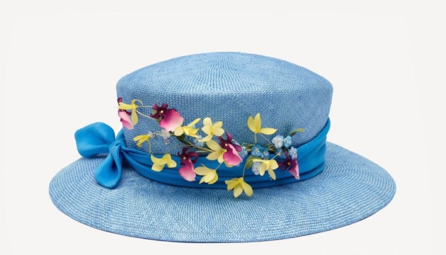 У колекції королеви Британії буде капелюшок, створений українським дизайнером