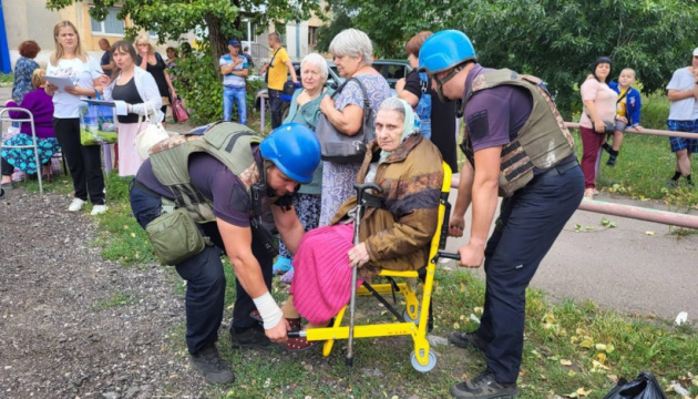 На Донеччині за добу евакуювали понад тисячу цивільних