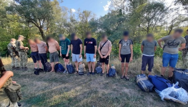 На Закарпатті за добу затримали 20 чоловіків при спробі незаконно перетнути кордон