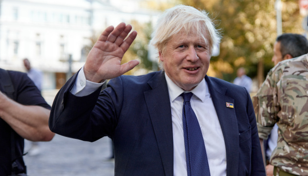 Boris Johnson visita la región de Kyiv