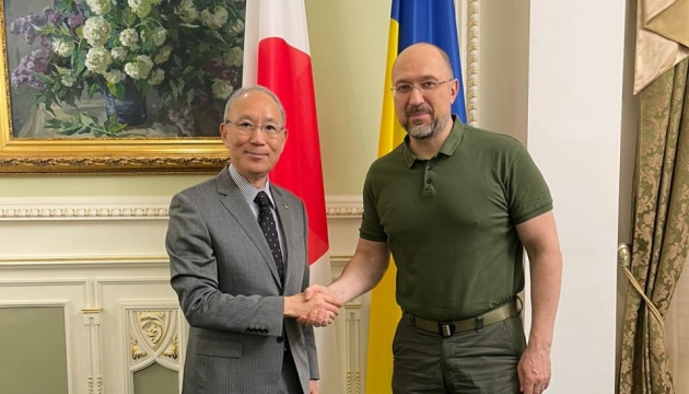 シュミハリ・ウクライナ首相、松田日本大使と会談　日本の支援に感謝