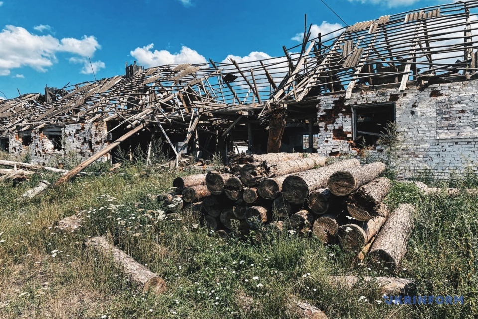 Consequences of the Russian invasion in the village of Pidhaine, Kyiv region / Photo: Maria Kovalchuk, Ukrinform