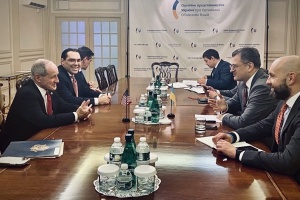 Кулеба обговорив із сенатором-республіканцем посилення ППО України