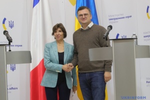 Kuleba: Ucrania y Francia dan un paso adelante en el tema de la entrega de los nuevos obuses autopropulsados Caesar