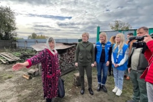 UNHCR, the UN Refugee Agency, is working with the Government and oblast authorities to repair and insulate damaged homes of Ukrainians before the winter comes