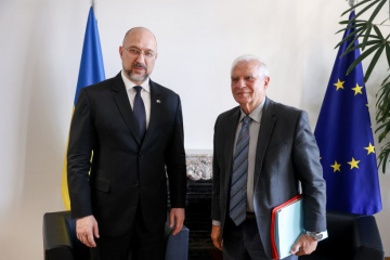 Schmyhal und Borrell erörtern militärische EU-Mission und das 8. Sanktionspaket 