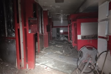 Russen nehmen Feuerwehrhaus in Bachmut erneut unter Beschuss, zwei Rettungskräfte verletzt
