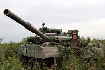 Waffenlieferant Russland: Generalstab zeigt in Charkiw erbeutete Waffen