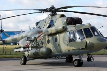 Ukrainische Flaksoldaten schießen russischen Hubschrauber Mi-8 ab