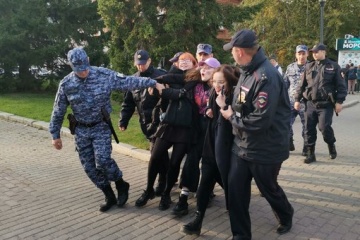 На новых акциях против мобилизации в россии задержали уже более 820 человек
