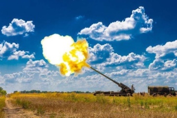Im Süden treffen Streitkräfte der Ukraine Luftabwehrstation Buk-M3 und zerstören einen Schützenpanter 