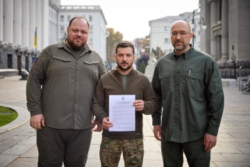 ウクライナ、ＮＡＴＯ簡素手続加盟の申請提出を発表