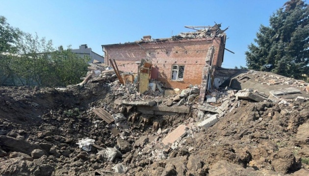 На Донеччині ворог за добу обстріляв 13 населених пунктів