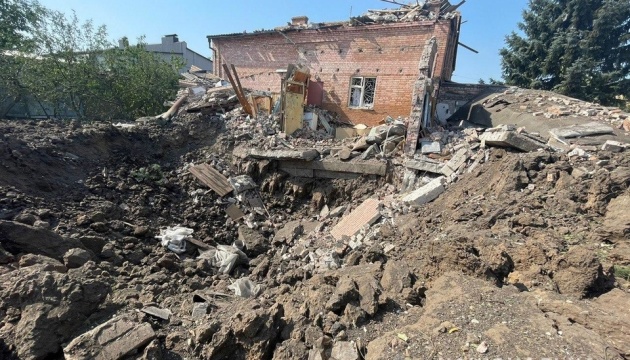 Russian troops open fire on 13 settlements in Donetsk Region