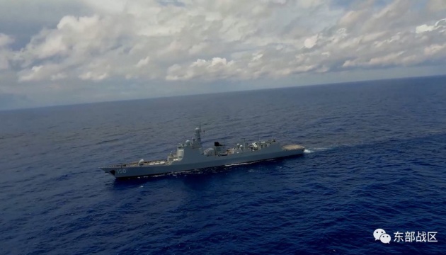 Китай на навчаннях імітує атаки на кораблі ВМС США – Reuters