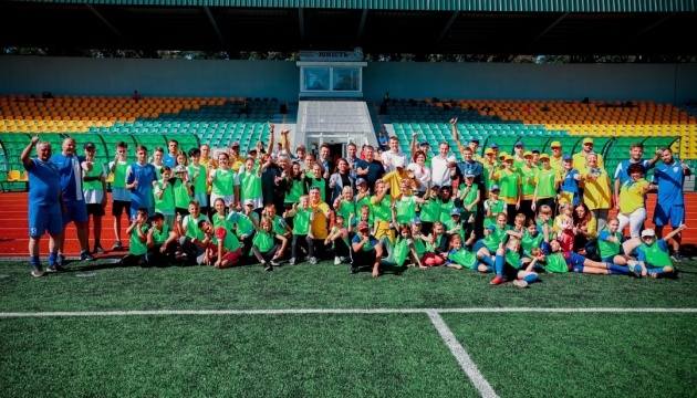 Навчальний рік з новою фізичною культурою: Чернігівська область отримала спортивний інвентар
