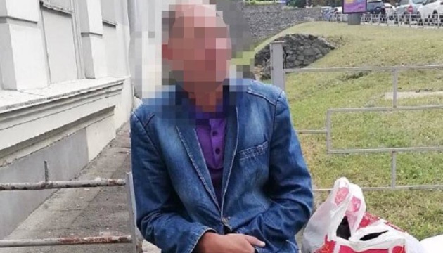 У центрі Києва чоловік напав на 12-річну дівчинку - хотів відібрати зібрані для ЗСУ гроші