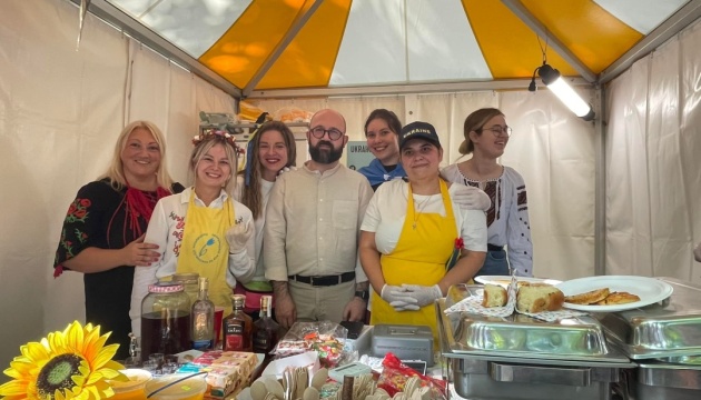 Українці частували борщем на щорічному фестивалі міжнародної кухні в Нідерландах